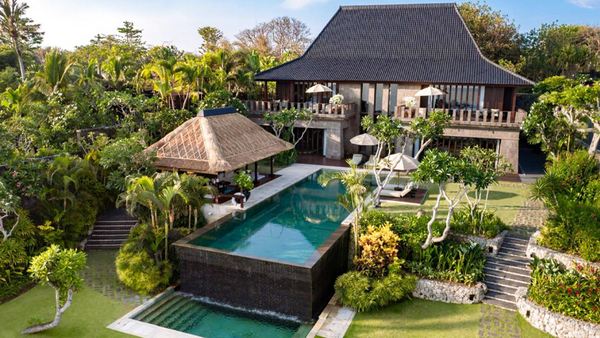 Bali de Lujo: Resorts, Villas Privadas y Experiencias Exclusivas